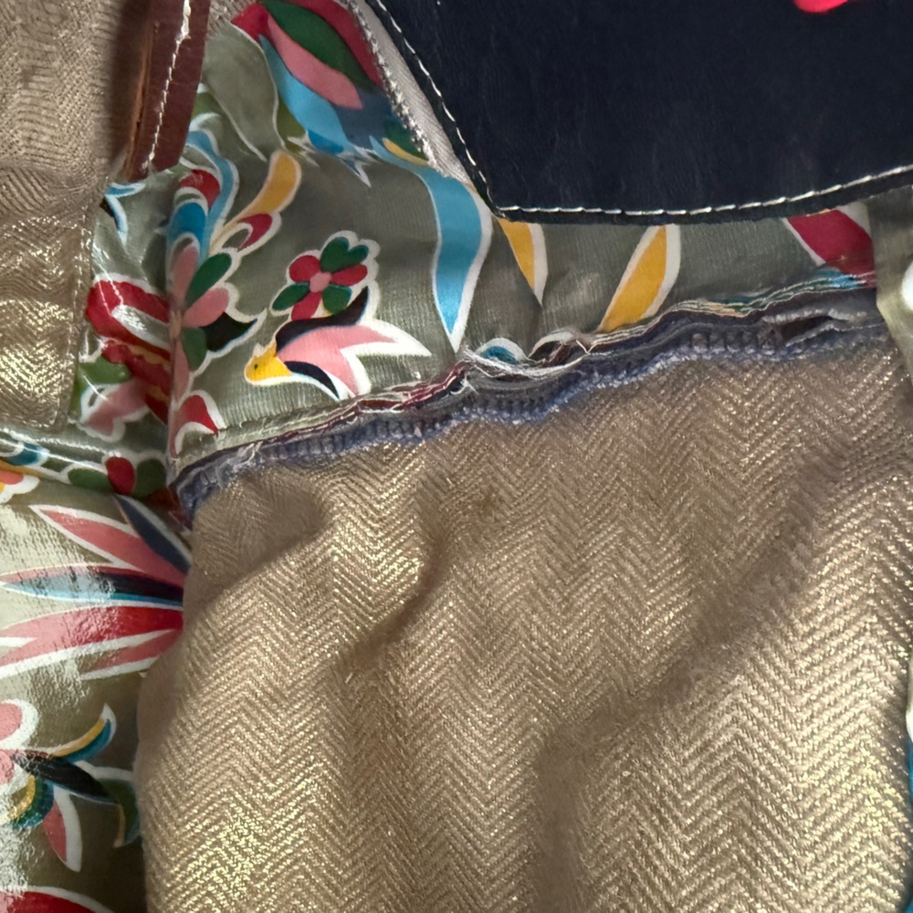 Consuela Tote Bag with Striped Handles - Picture 10 of 11